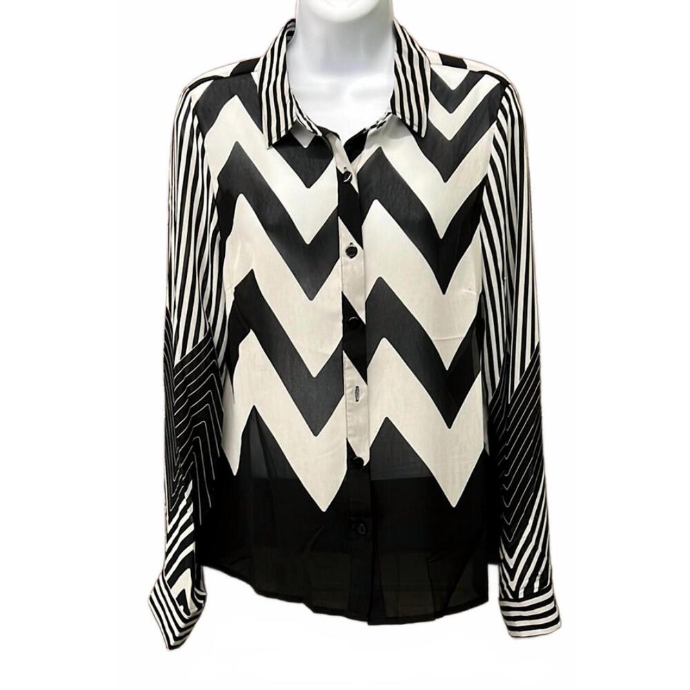 NEW MOA women's geometric button down blouse in black